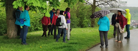 Unterstehen wegen Regen