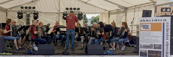 Orchester beim Stadtfest 2025